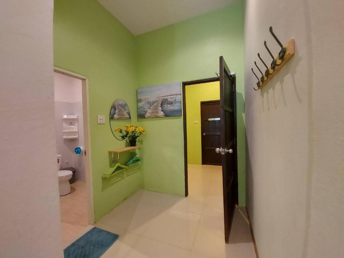 Baan Aomsub Hotel Koh Samet Exterior photo